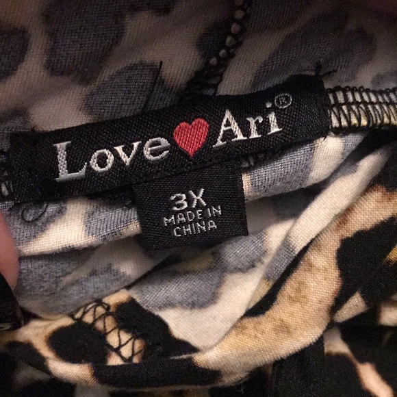 ⬇️Hooded leopard cropped tee - Picture 5 of 6